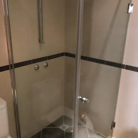 아파트 Wonderful One Bedroom First Line To The Sea 비알라