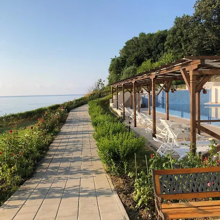 아파트 Wonderful One Bedroom First Line To The Sea