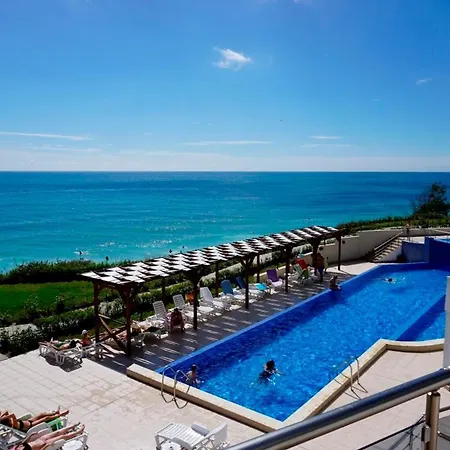 Wonderful One Bedroom First Line To The Sea