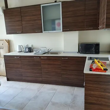 Wonderful One Bedroom First Line To The Sea 아파트 비알라