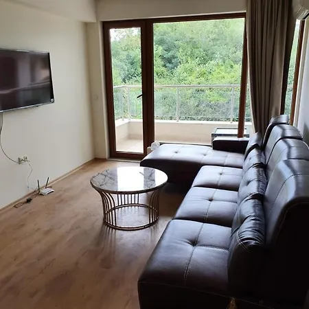 Wonderful One Bedroom First Line To The Sea 아파트